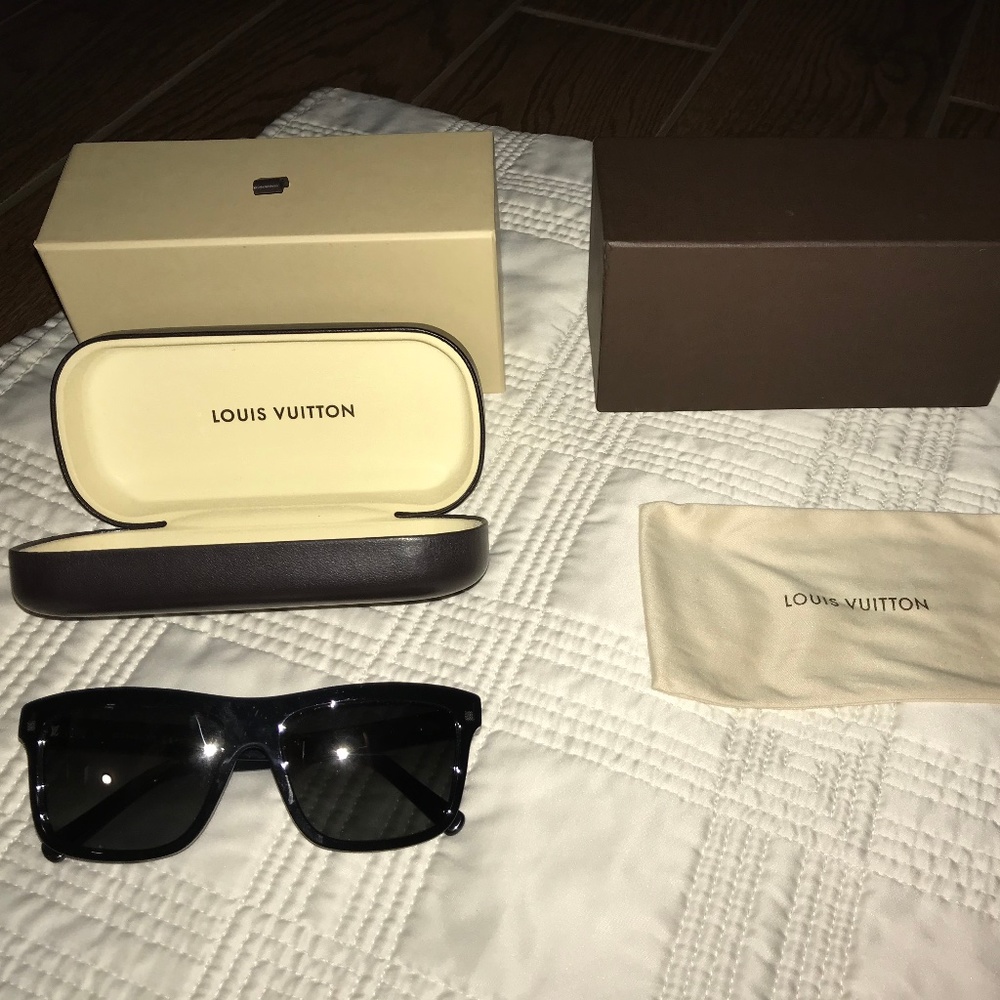 Mens Louis Vuitton sunglasses